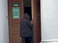 Ukraine moves to hand all Kiev Caves Lavra churches to schismatics