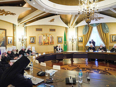 Святейший Патриарх Кирилл возглавил работу Высшего Церковного Совета