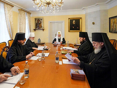 Святейший Патриарх Кирилл возглавил работу Архиерейского совета Московской митрополии