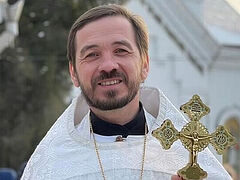 UOC priest detained on desertion charges, refuses to serve as sniper