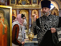 Литургия Преждеосвященных Даров в кафедральном храме Симферополя