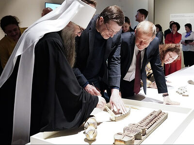 В Нижегородском кремле открылась выставка деревянной скульптуры «Собор святых»