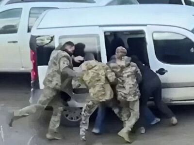 «Тихо молись дома или иди воевать»: как на Украине уничтожают каноническое Православие и отправляют священников в окопы