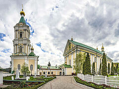 Court orders seizure of Ukrainian Orthodox Church monastery buildings in Kremenets