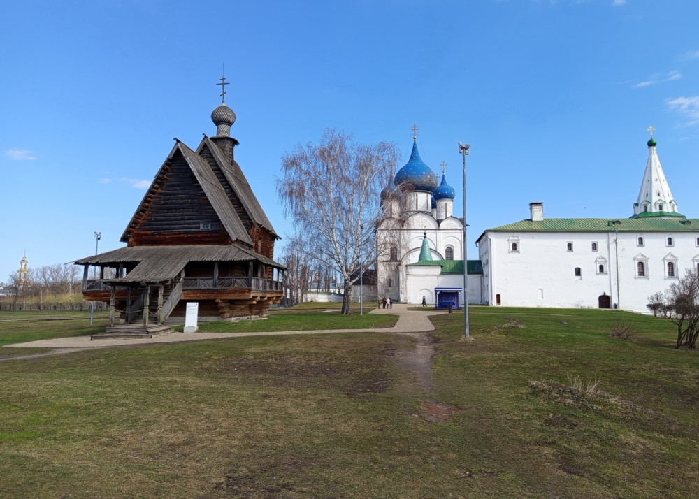 Храм Николая Чудотворца,  Собор Рождества Богородицы. Архиерейские палаты.
