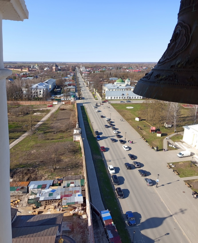 Вид с колокольни Ризоположенского монастыря