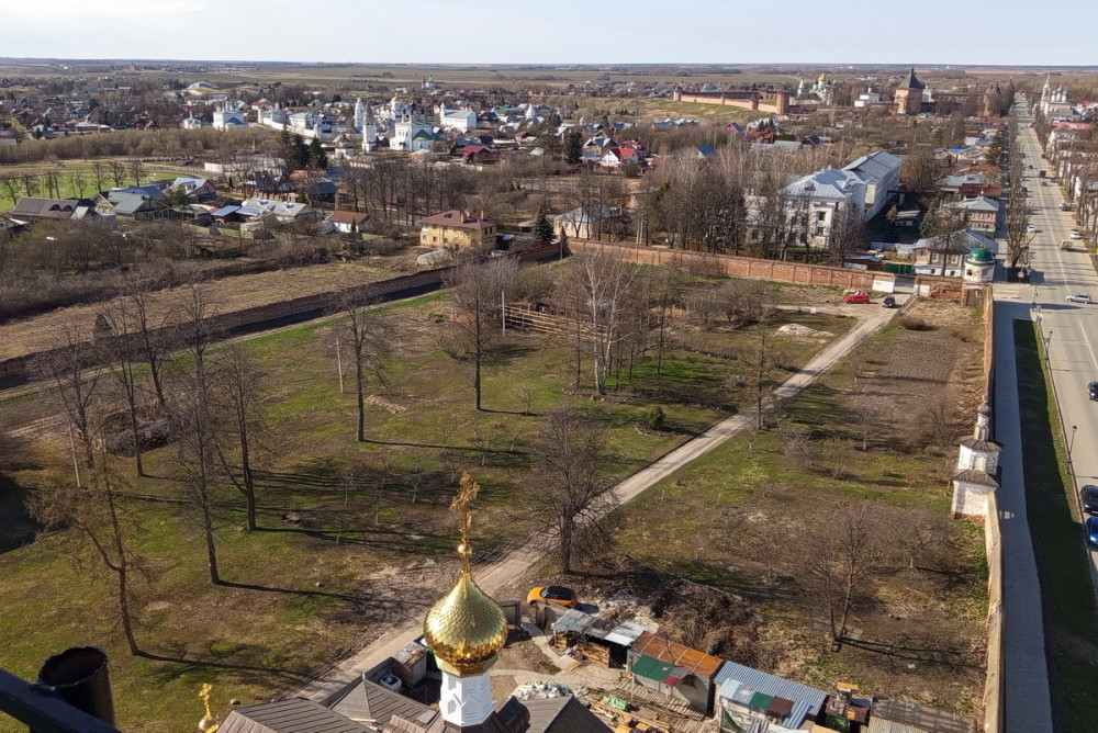 Вид с колокольни Ризоположенского монастыря
