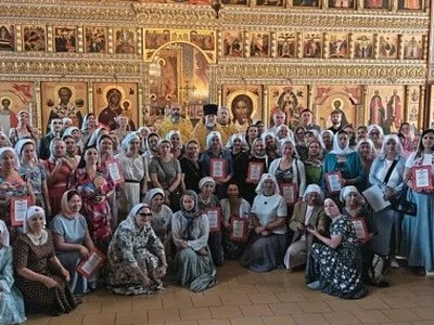 Председатель Синодального отдела по благотворительности встретился с добровольцами, помогающими в госпиталях