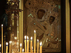 OCA and ROCOR bishops concelebrate feast of Tikhvin Icon
