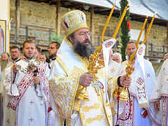 Antiochian Metropolitan of Aleppo leads patronal feast at Romania’s Putna Monastery