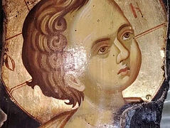 Icon that survived house fire inspires support for large family in Romania