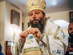 First Hierarch urges ROCOR clergy to guard against internet's spiritual pitfalls