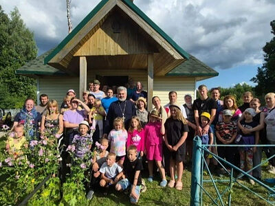 В Новгородской епархии при поддержке Синодального отдела по благотворительности открылась семейная творческая мастерская