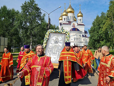 В Архангельске прошел общегородской крестный ход