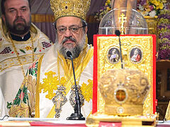 Greek hierarch offers principles for clergy conduct online