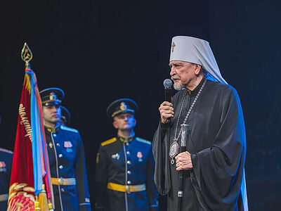 Митрополит Митрофан поздравил северян со 110-летием основания Мурманска
