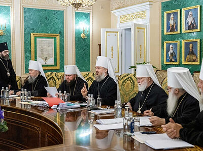 Дополнены тексты ставленнической присяги при рукоположении во пресвитера и диакона и утвержден текст ставленнического допроса