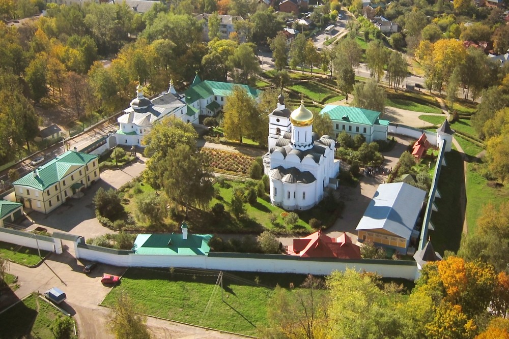 Το μοναστήρι  Μπορισογλέμπσκι ( Ιερά Μονή Αγίων Μπορίς και Γλεμπ)