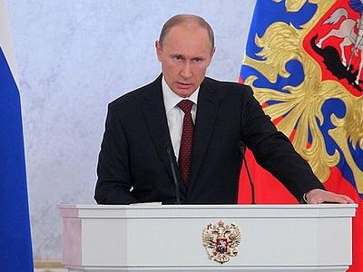 Владимир Путин: «Сегодня российское общество испытывает явный дефицит духовных скреп»